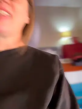 MaiseKnox XXX чат  на живо