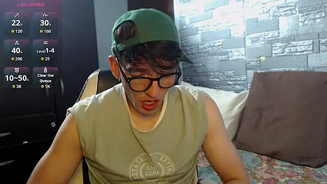 Ian_knight live XXX chat