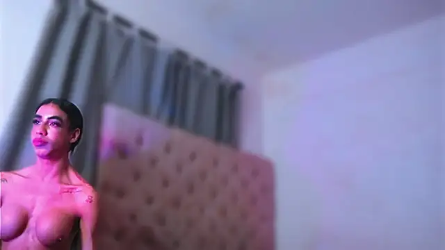 Chat +18 de KatalinaMillan ao vivo