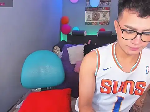 Latin_boysxxxx 라이브 XXX 채팅