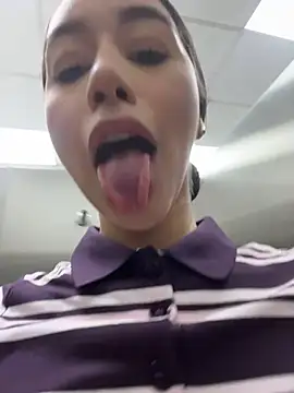 Novasakura_ live XXX chat