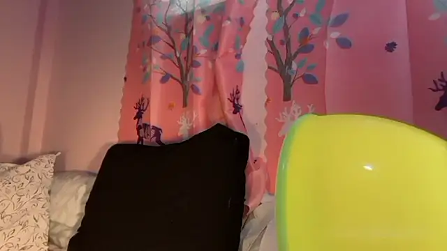 Oh_myjoy - Pussy play for 5 mins