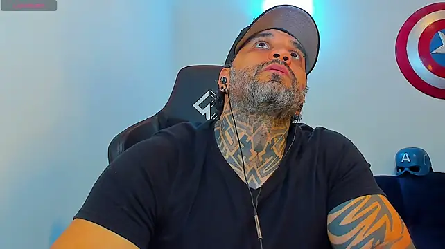 Chat XXX en directo de JoshRigby