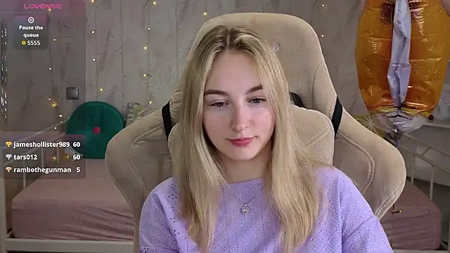 Chat XXX en directo de Shy_Polly