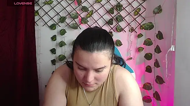 Nika_1_ Adlı Modelin Canlı XXX Sohbeti