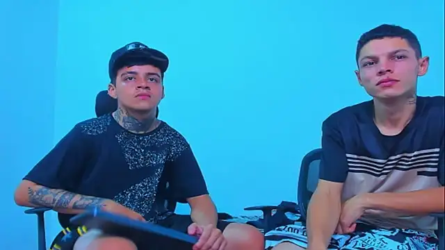 XXX chat uživo modela Thomas-Wil