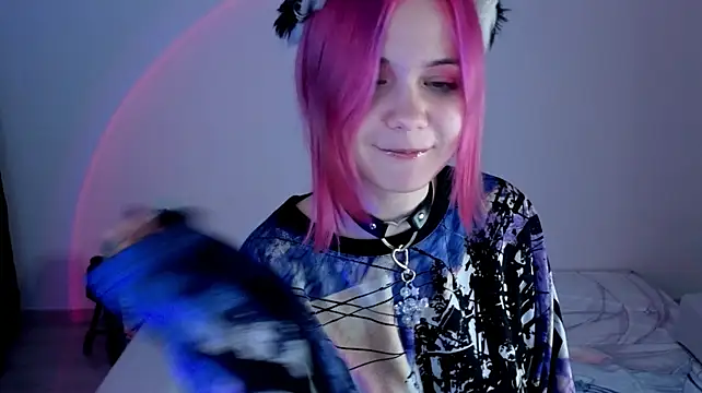 Hikkacat Chat XXX in diretta