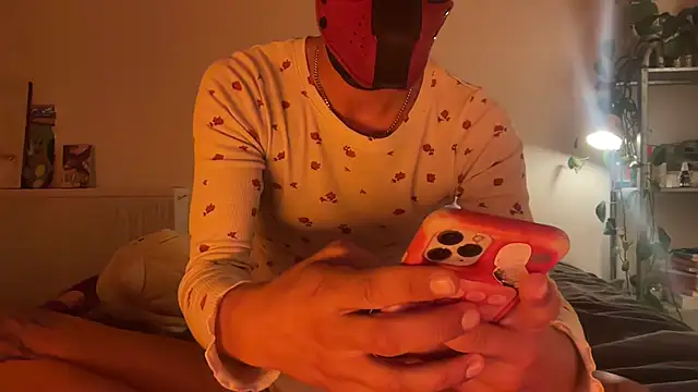צ'אט XXX בשידור חי של lonelycasper2001