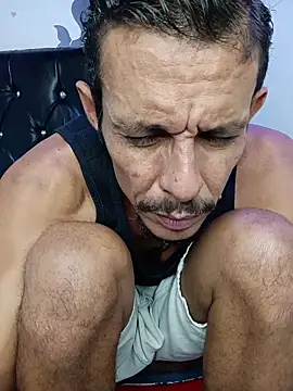 El_junior21 Adlı Modelin Canlı XXX Sohbeti