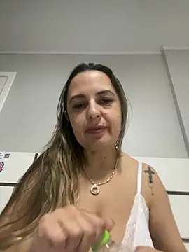 MayaGarcia40's Live XXX Chat