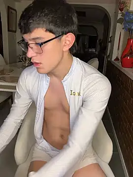 Bryanwild – Naživo XXX chat