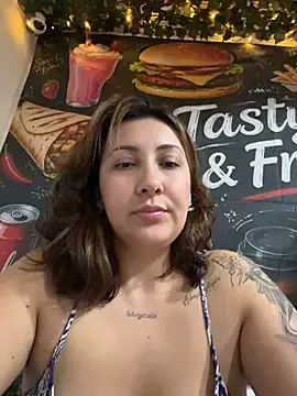 Chat +18 de KittyObsession ao vivo