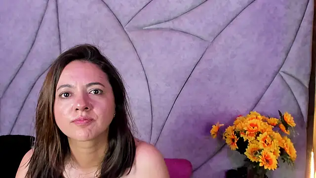 XXX chat uživo modela Mia_Velvet69