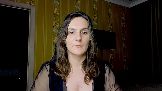WiFi_Wifey – Naživo XXX chat