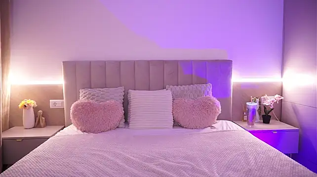 LaraAnnee Chat XXX live
