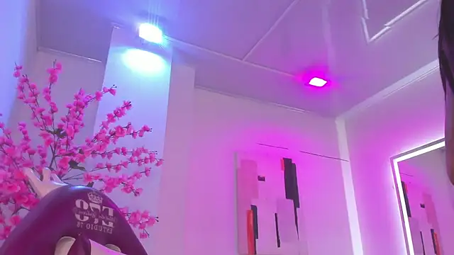 Gabriela_milani - 2 fingers in my pussy ✌😋