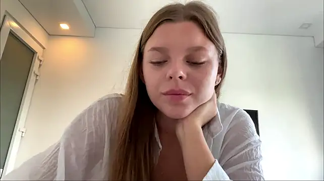 Chat +18 de AmieLendor ao vivo