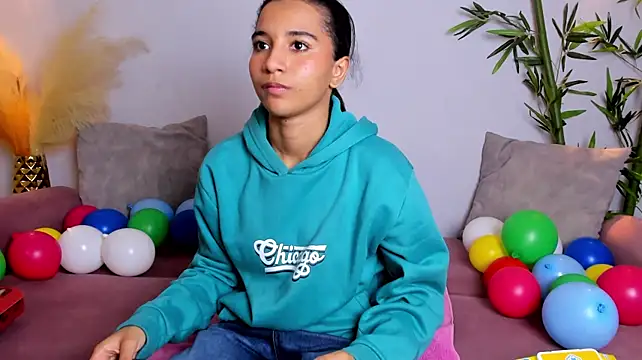 Chat XXX ao vivo de Emily_bruss
