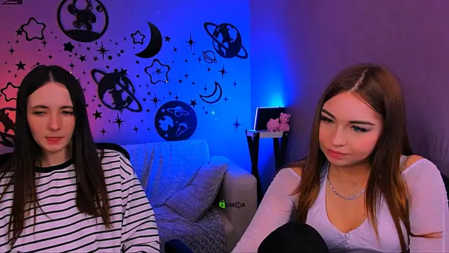 Chat +18 de bella_dorn ao vivo