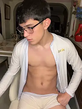 Bryanwild's Live XXX Chat