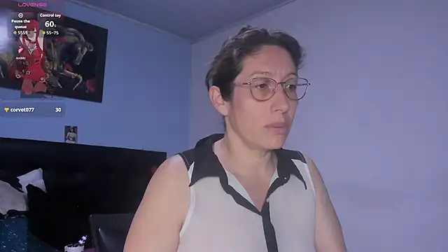 kaylaMinov_ Adlı Modelin Canlı XXX Sohbeti