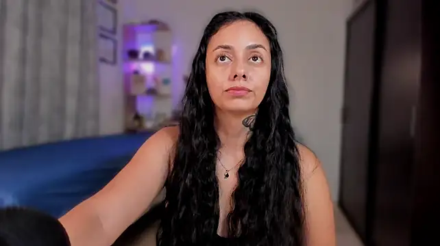 Chat XXX ao vivo de MiissCanela