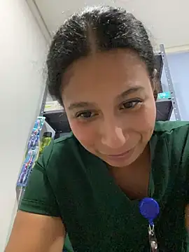 Chloefixxx - one finger in asshole