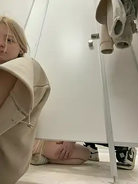 Nancy_chancy - open door + Elsa boobs bounce in bra💥
