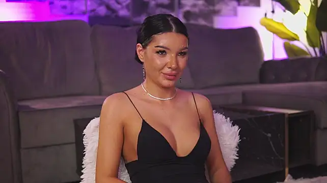 PalomaDelMar's Live XXX Chat
