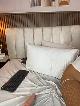 Ashleyy23x - EXTREME SQUIRT ORGASM 💦💦