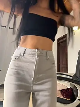Czat XXX na żywo – ArianaWest1