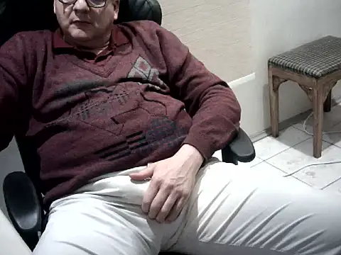 Peterranse18301's Live XXX Chat
