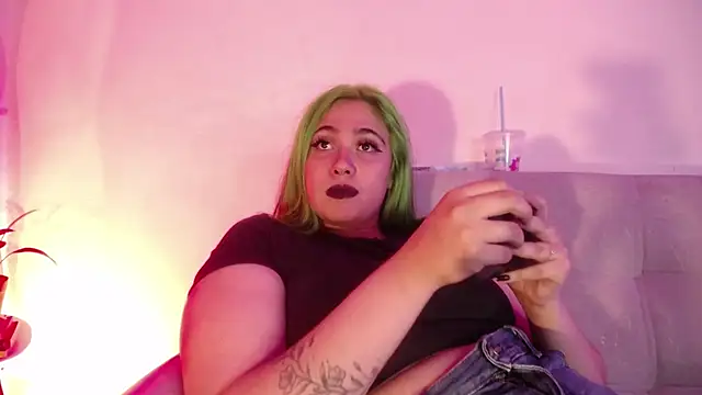 Chat +18 de lilith-zenith ao vivo