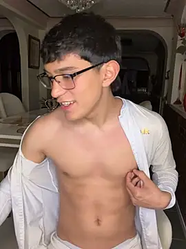 Bryanwild XXX чат на живо