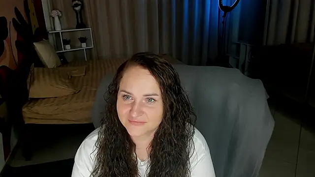 Chorna_Rouse's Live XXX Chat