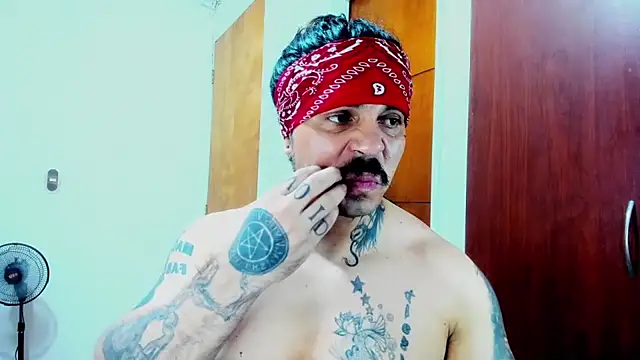 Онлайн чат XXX Van_Velckan