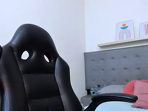 צ'אט XXX בשידור חי של guarne_cam