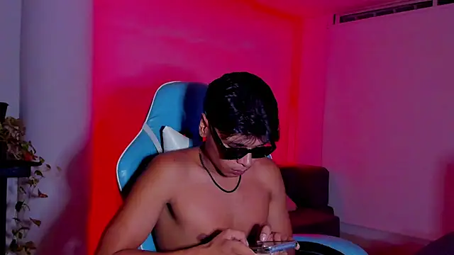 Chat XXX en directo de Alejo_montenegro