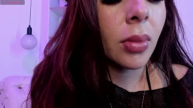 دردشة Sweet_bellaa_ الجنسية المباشرة