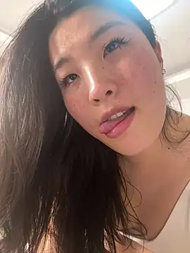 Chat +18 de Tavie1744 ao vivo