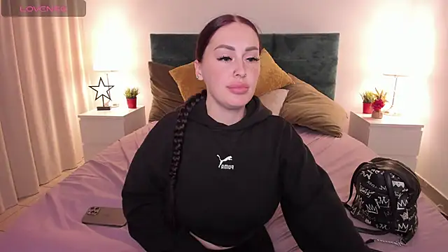 missAngellina Adlı Modelin Canlı XXX Sohbeti