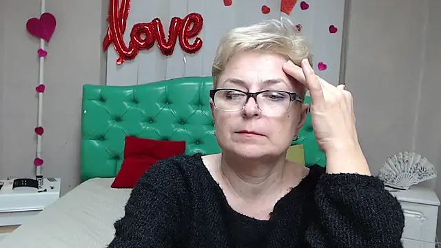 Chatroom XXX en direct de EmiliaGree