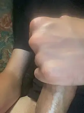 Hotguy3000 live XXX chat