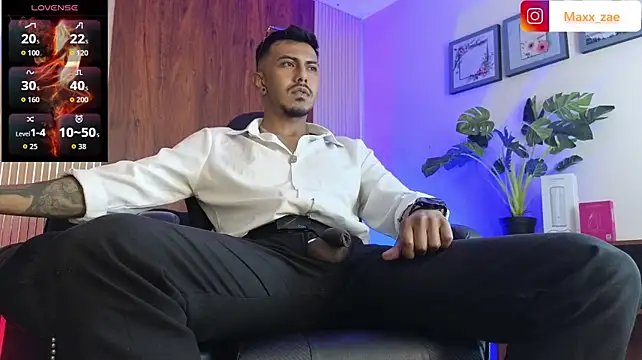 XXX chat uživo modela Latinmoster_boss