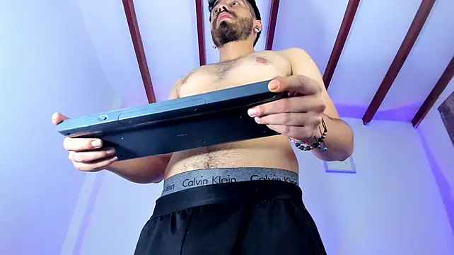 Jave_rave লাইভ XXX চ্যাট