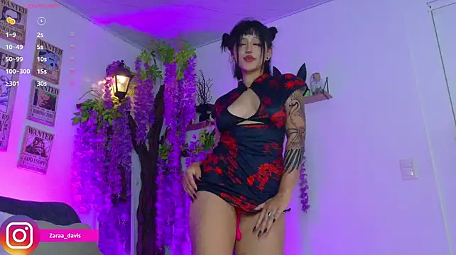Zaradavis - Fuckmachine with domi clit and cum all