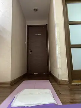 Yaoyao56789 - 瑜伽老师自慰喷水