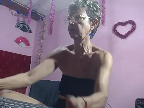 Perla_wondEr live XXX chat