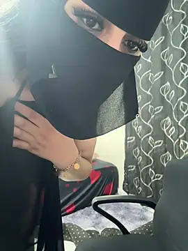 mari_layali Adlı Modelin Canlı XXX Sohbeti