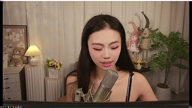 CG-001's Live XXX Chat
